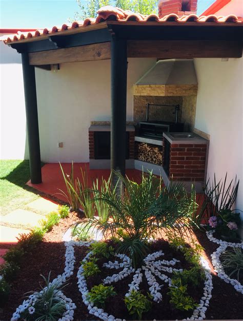 Asador en patio ideas - A patio cover is a great way to enhance your outdoor living space and protect yourself from the sun and rain. But with so many different materials available, it can be difficult to decide which one is right for you.